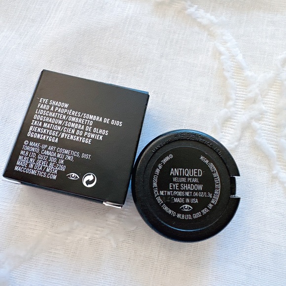 NIB MAC Cosmetics Eye Shadow Antiqued Veluxe Pearl 1.5g - Picture 2 of 7